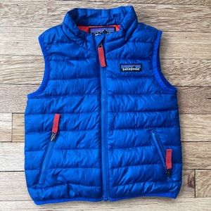 Patagonia blue puffer vest. 12-18m.